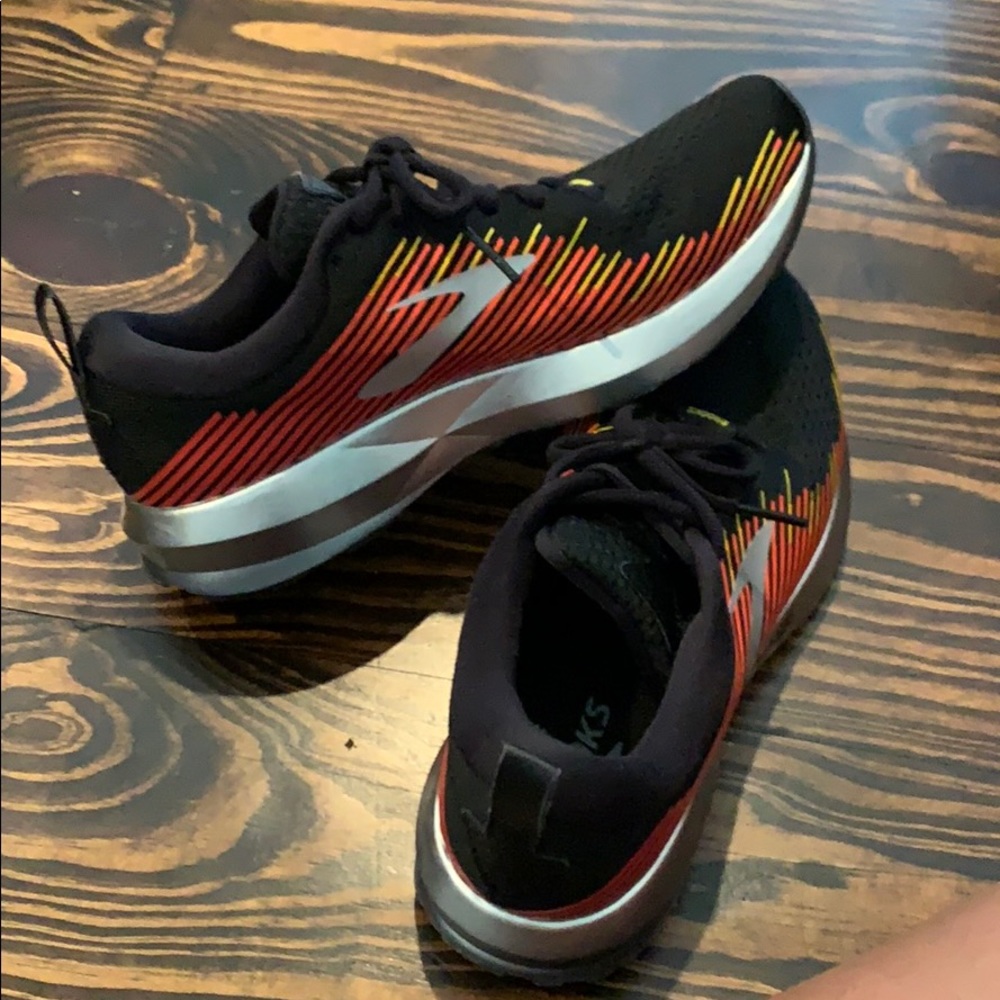 Brooks Levitate